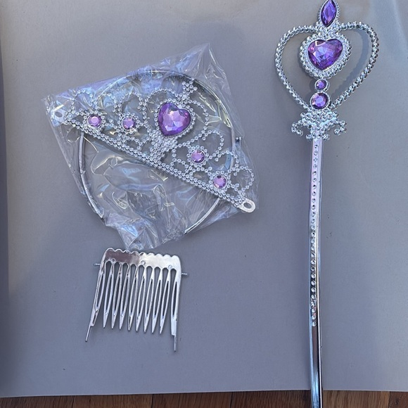 Sofia the First dress up/halloween costume. She wore it at 4 years old. - Picture 8 of 8